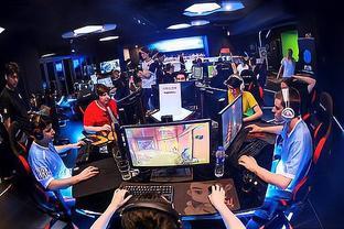 他回家了，回到了深爱的巴塞罗那